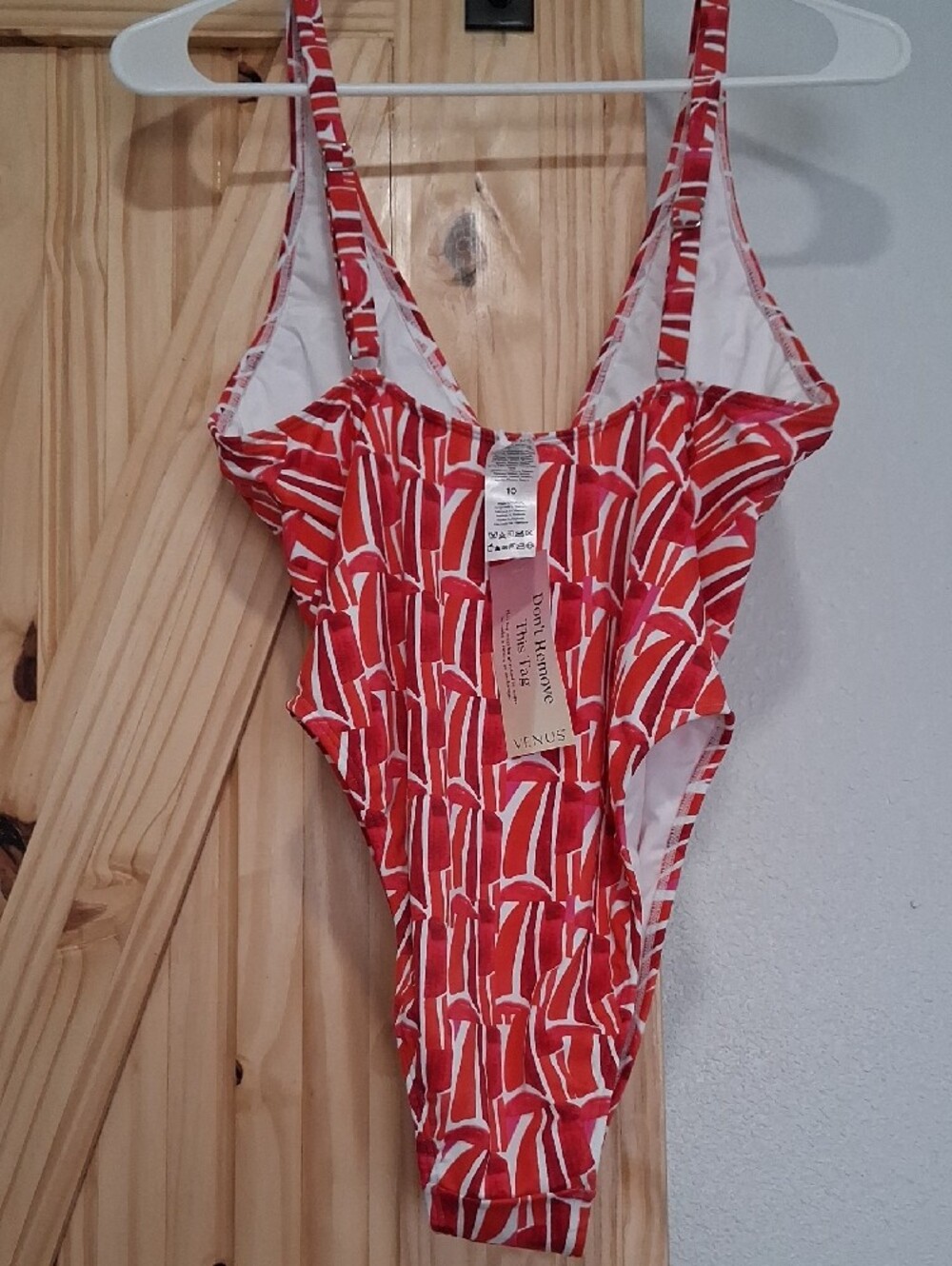 VENUS Red and White Geometric Swimwear - Picture 6 of 7